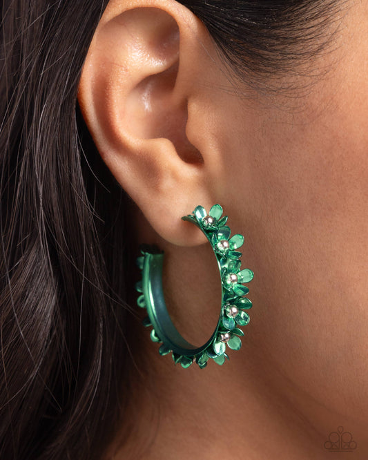 Fashionable Flower Crown - Green earrings