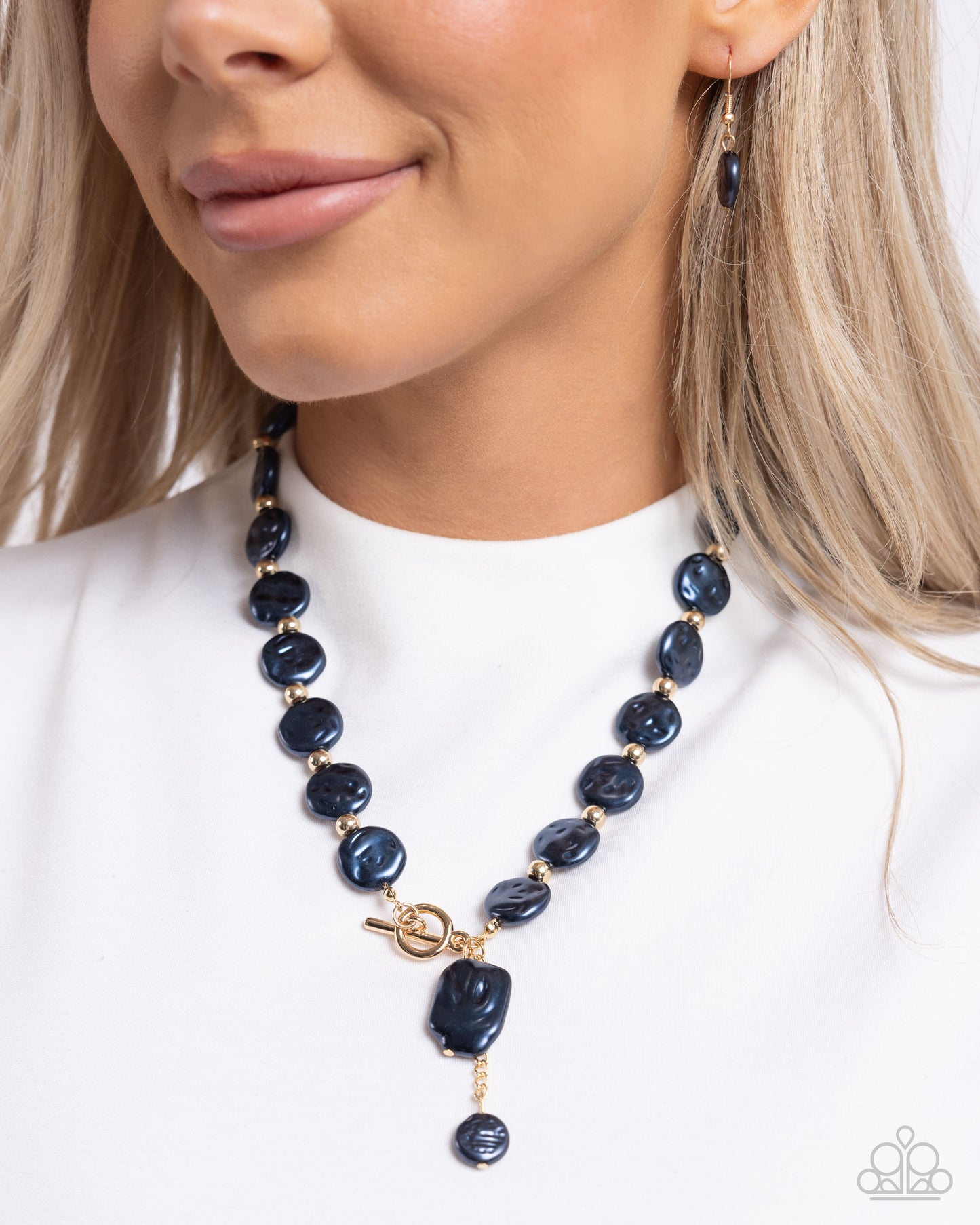 Beaming Baroque - Blue necklace and bracelet set