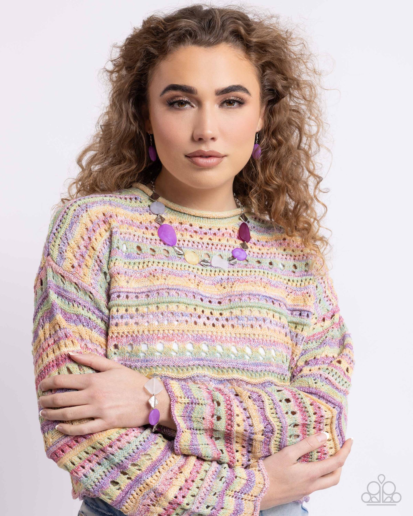 Relación reflectante: collar y pulsera morados