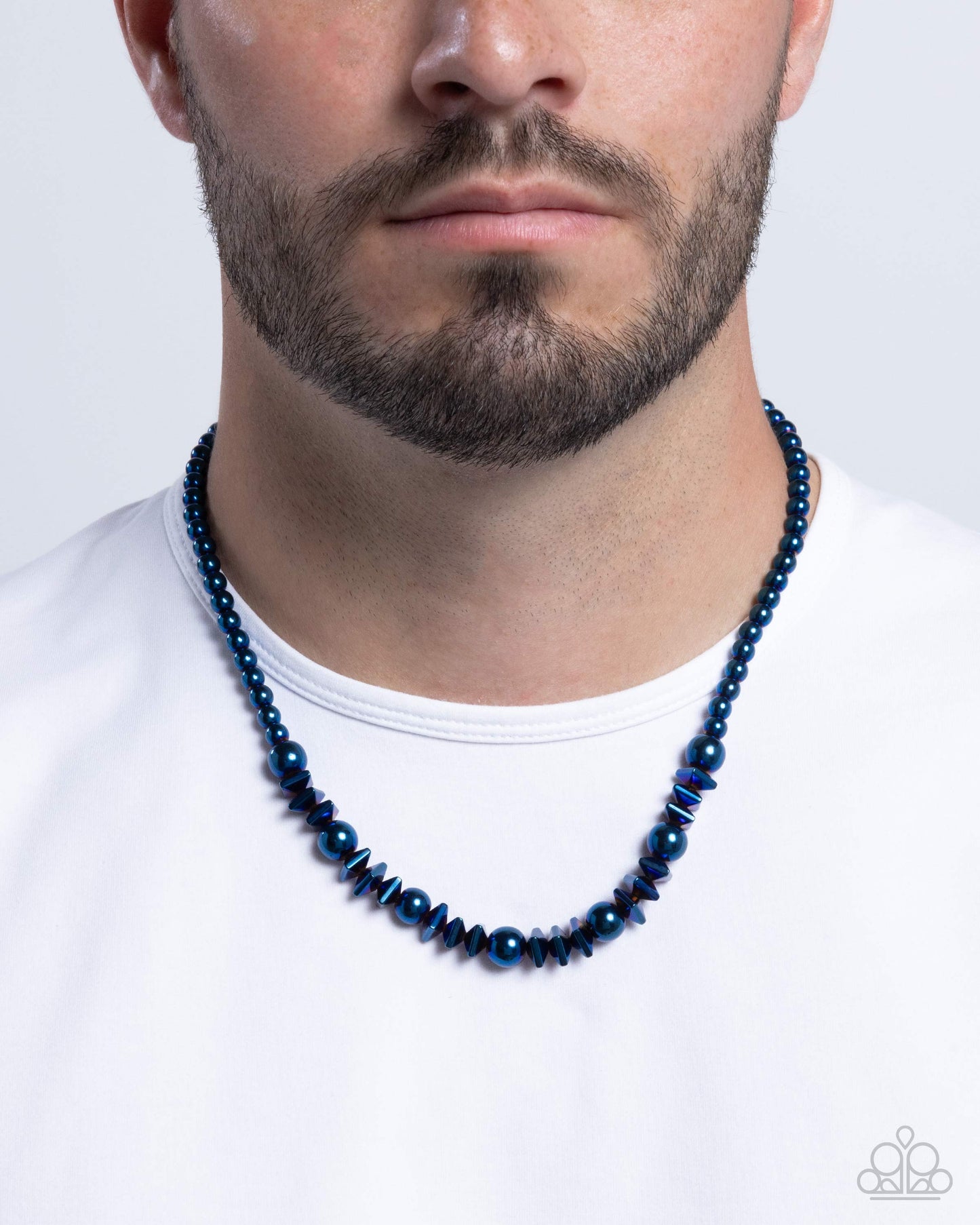 Collar azul con memoria metálica