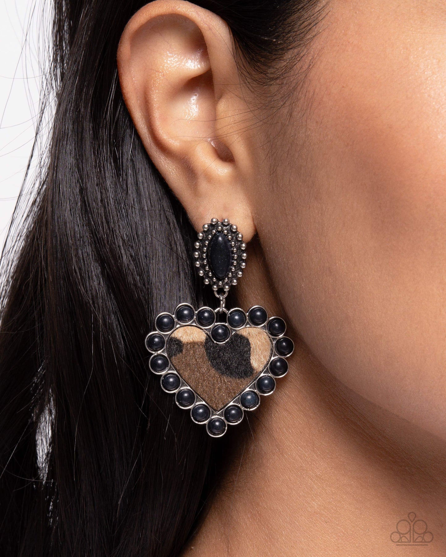 Pendientes Whimsical Wrangler - Negros - Límite de 4 por pedido