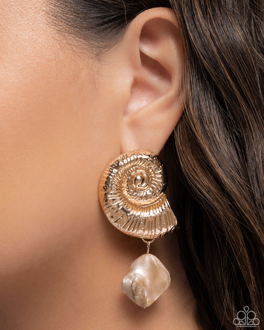Conch Calypso - Gold earrings