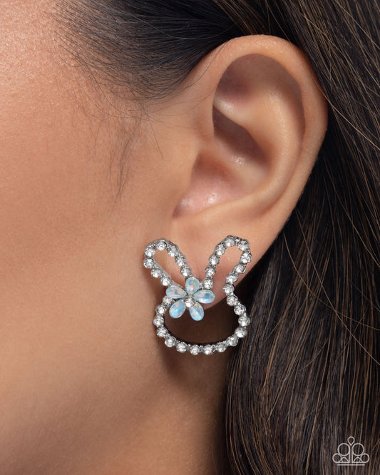 BUNNY BACKDROP - BLUE earrings