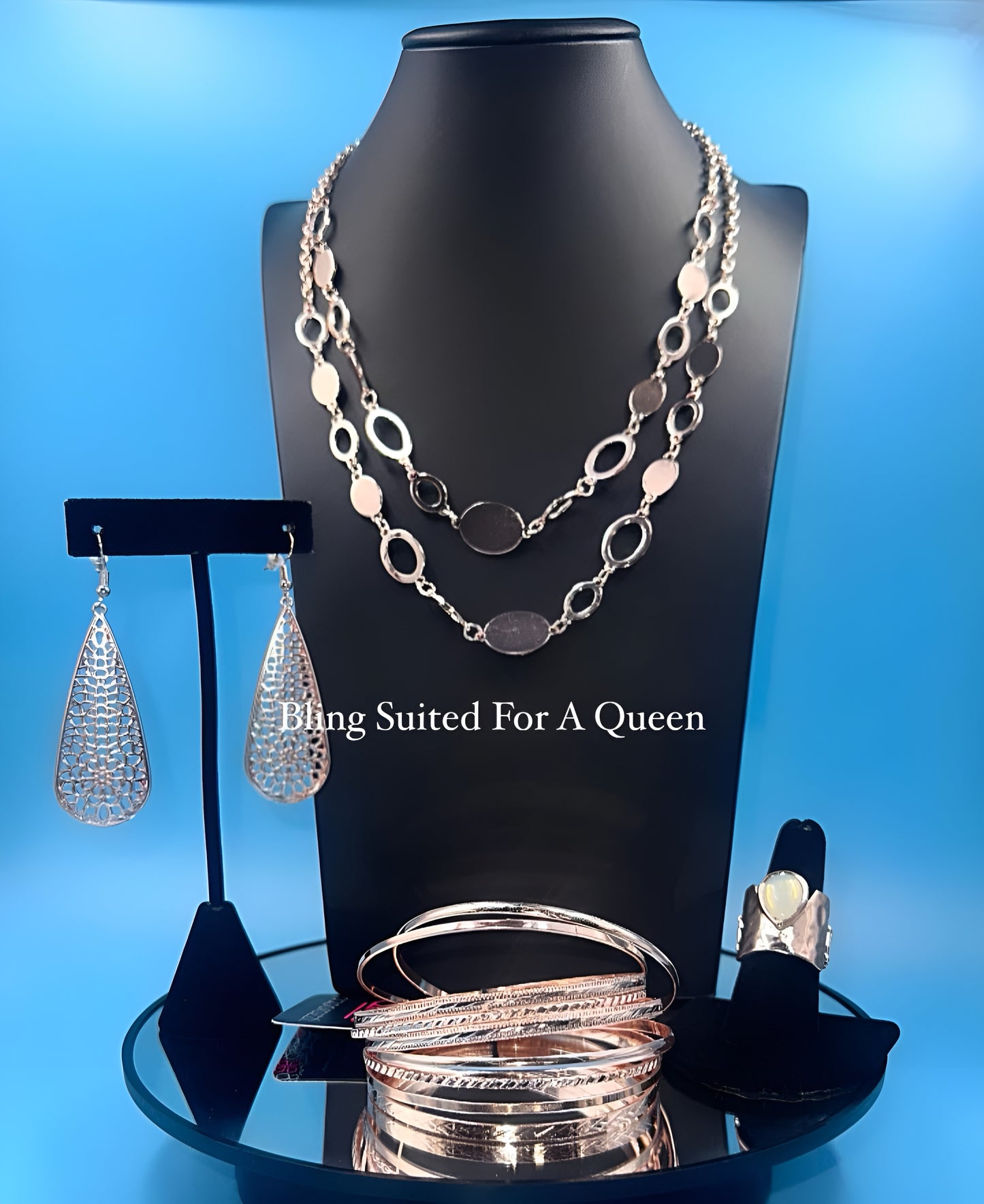 Set it up with Lola-rose gold