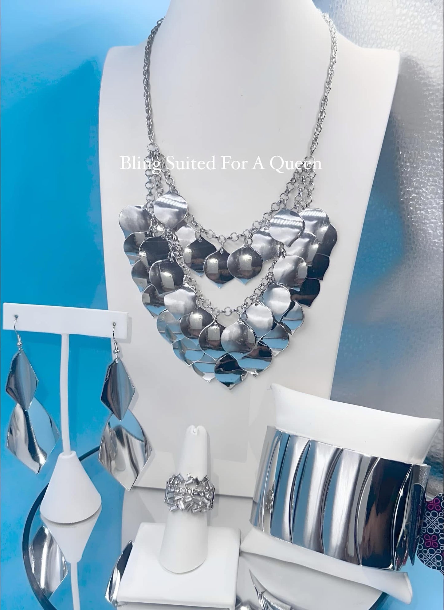 Set it up with Lola -silver rain