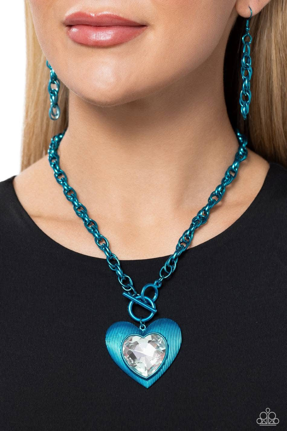 Set it up with Lola- blue heart