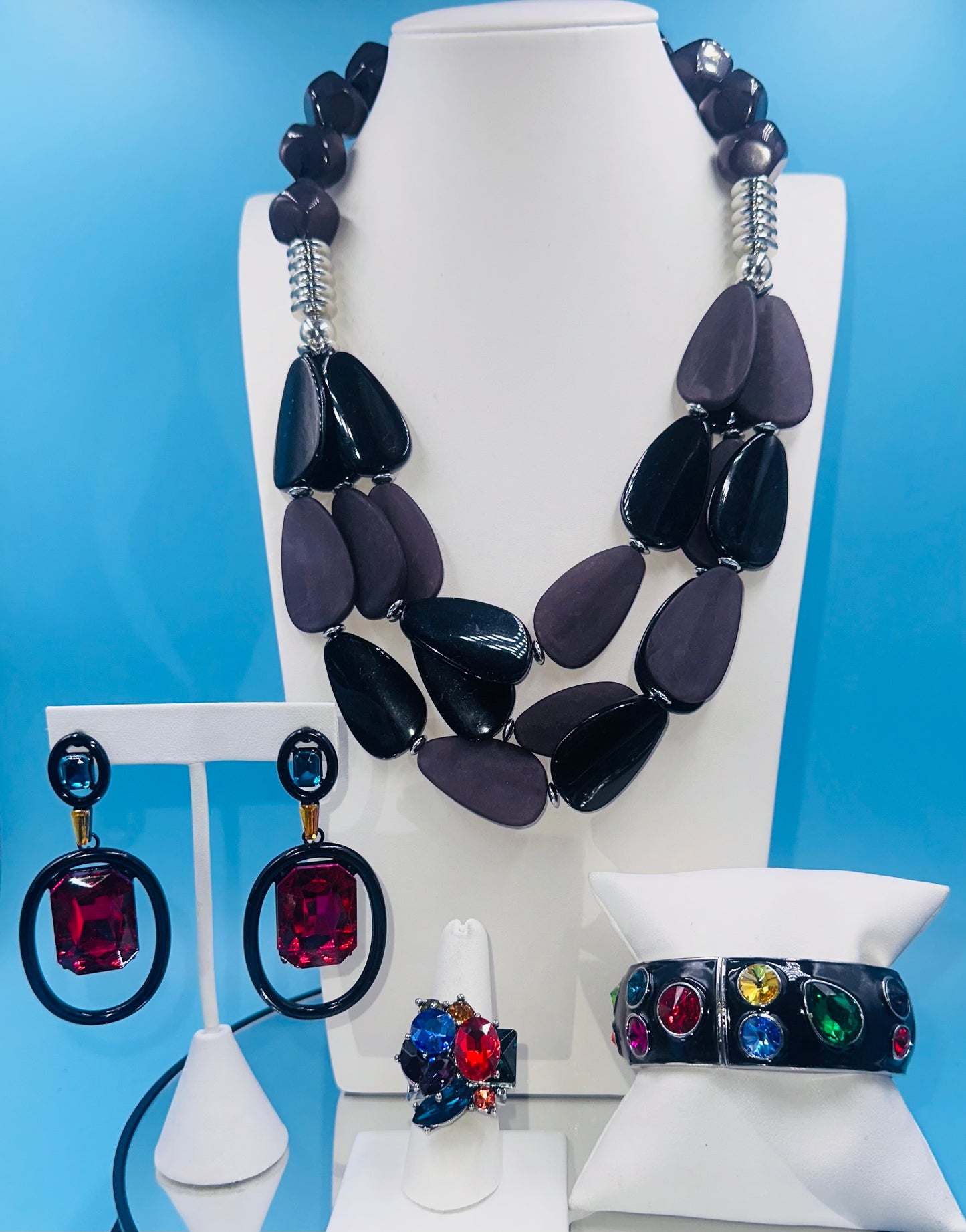 Set it up with Lola - rainbow in black