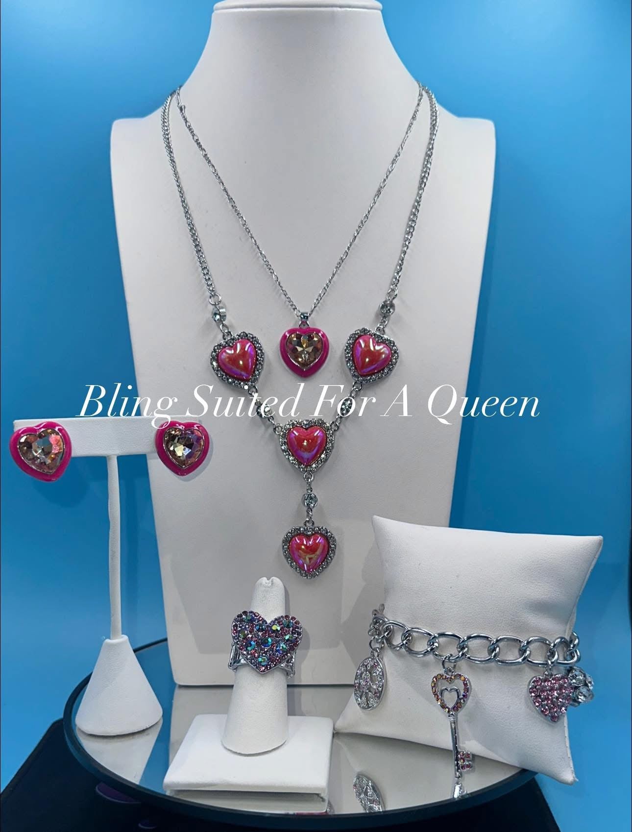 Set it up with Lola -heart set