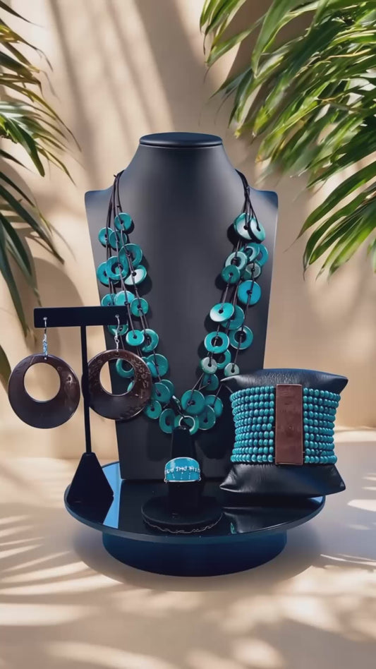 Set it up with Lola-blue wood