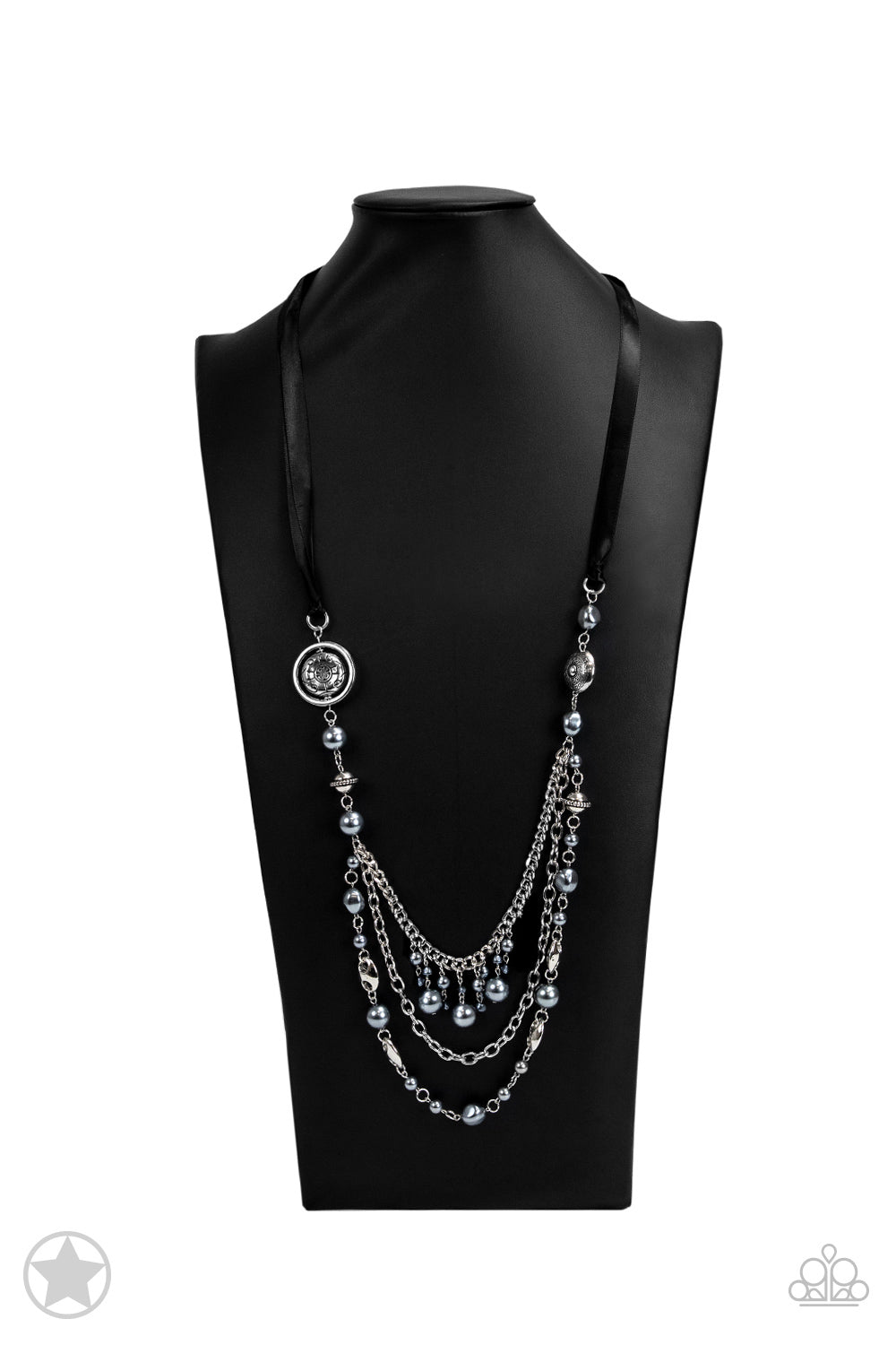 All The Trimmings - Black necklace Blockbuster