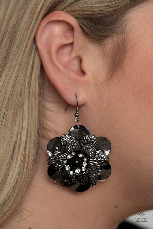 Midnight Garden black earrings