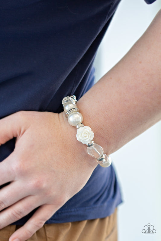 Aquí estoy - Pulseras blancas - Vintage