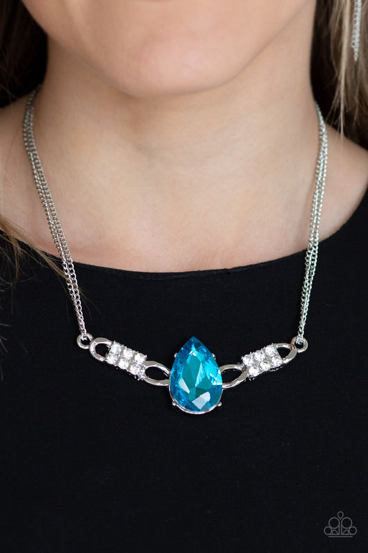 Way To Make An Entrance - Blue necklace -Vintage