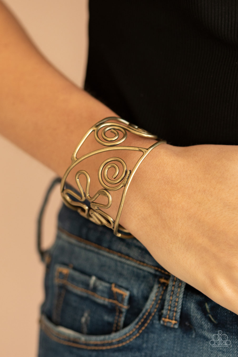 Groovy Sensations - Pulsera de latón