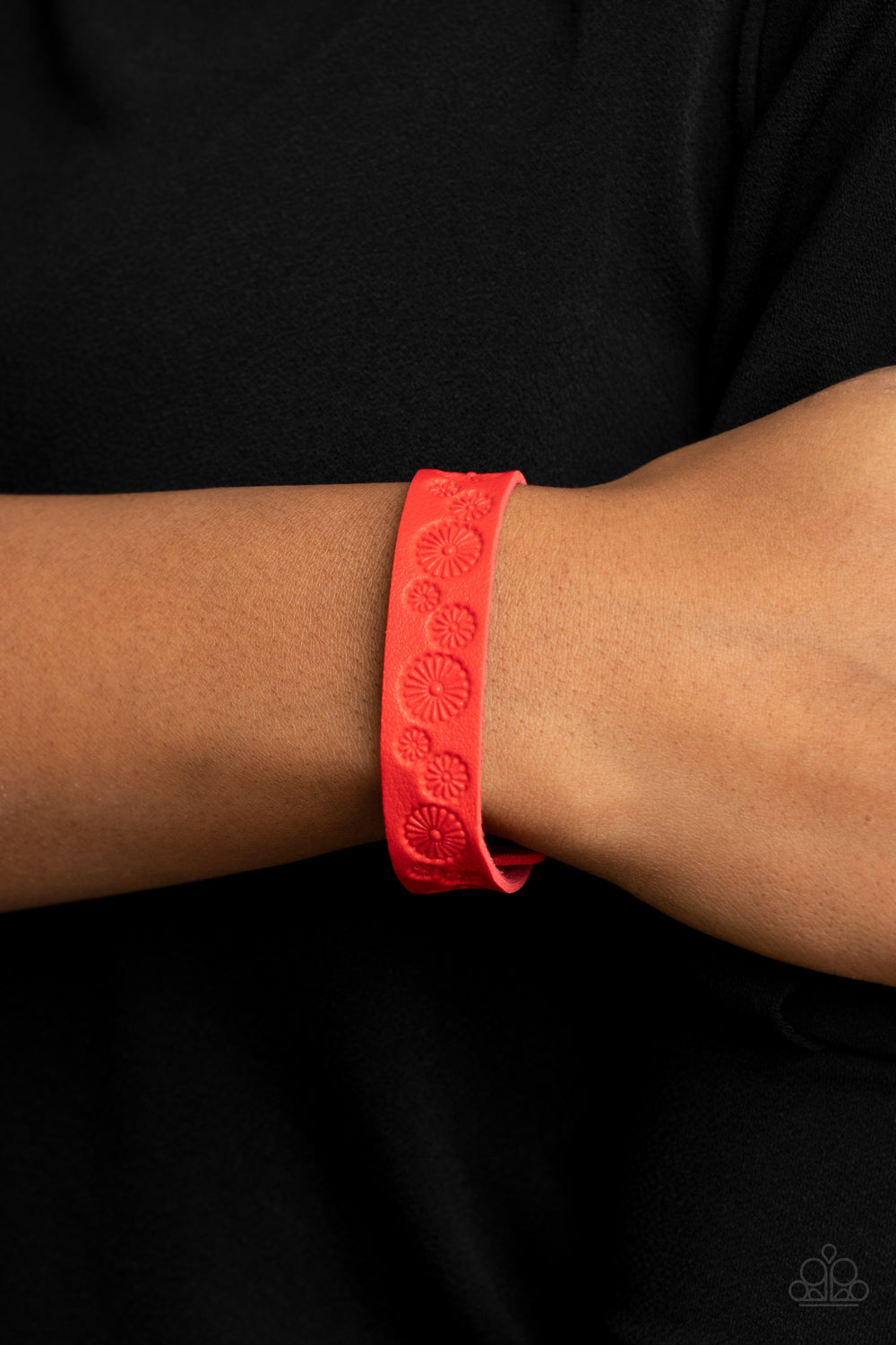 Follow The Wildflowers - Red bracelet