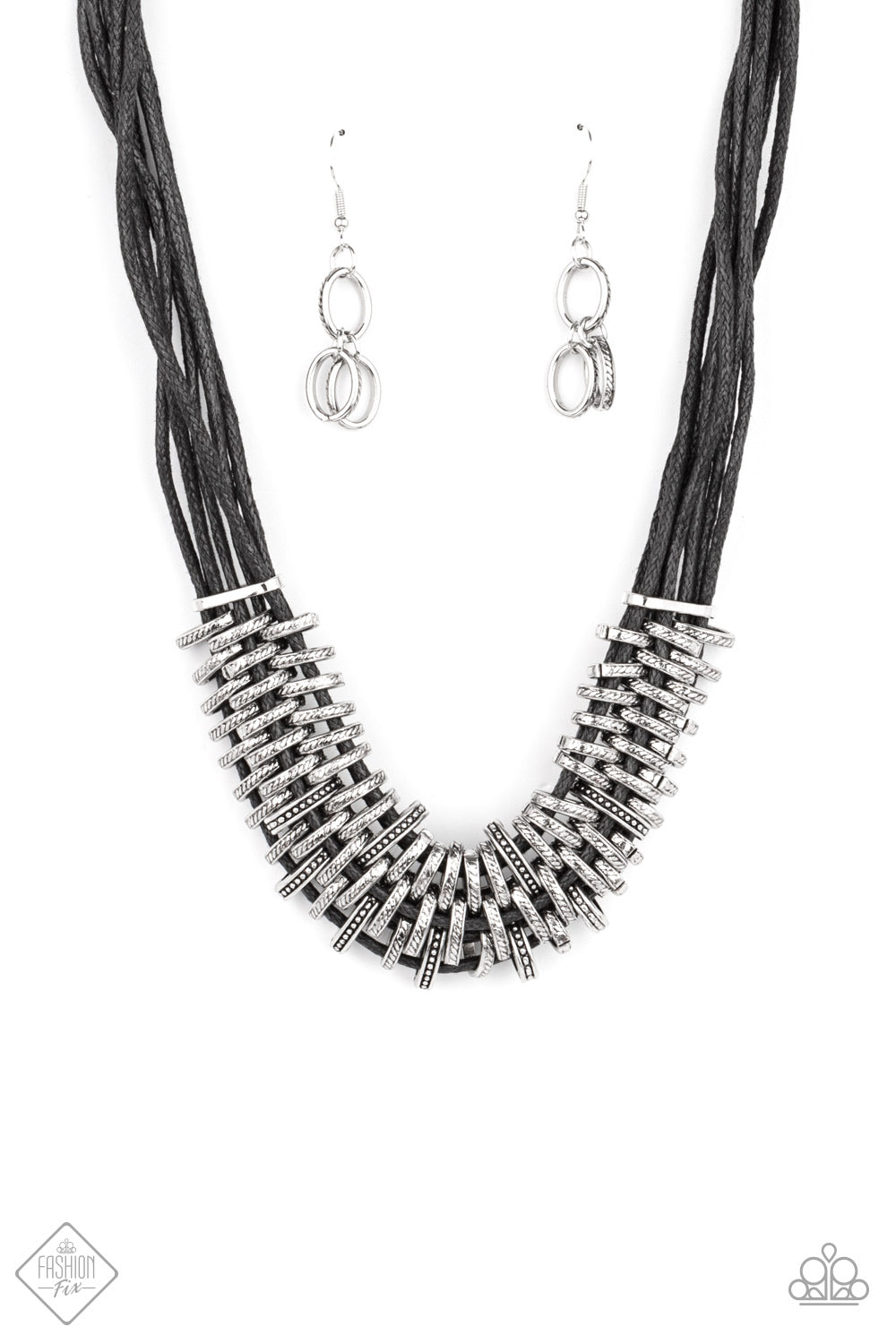 Lock, Stock, and SPARKLE - Collar negro