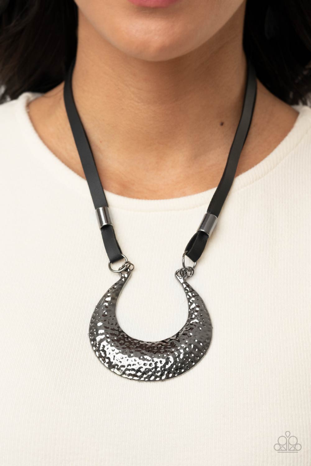 Majorly Moonstruck - Collar negro