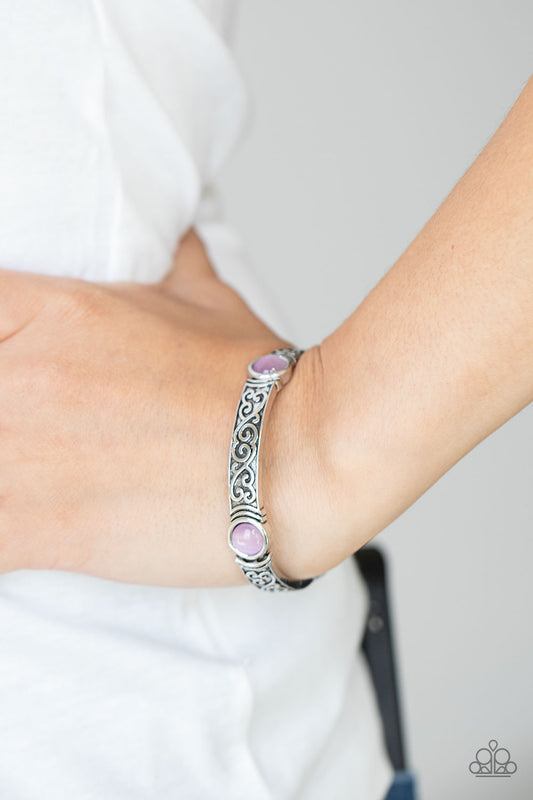 Etéreamente encantador: pulseras moradas