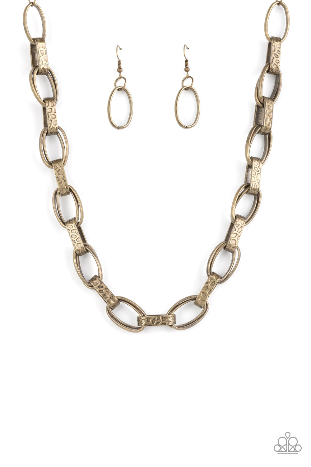 Motley In Motion - Brass necklace