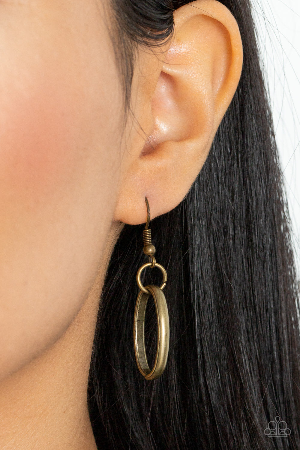 Motley In Motion - Brass necklace