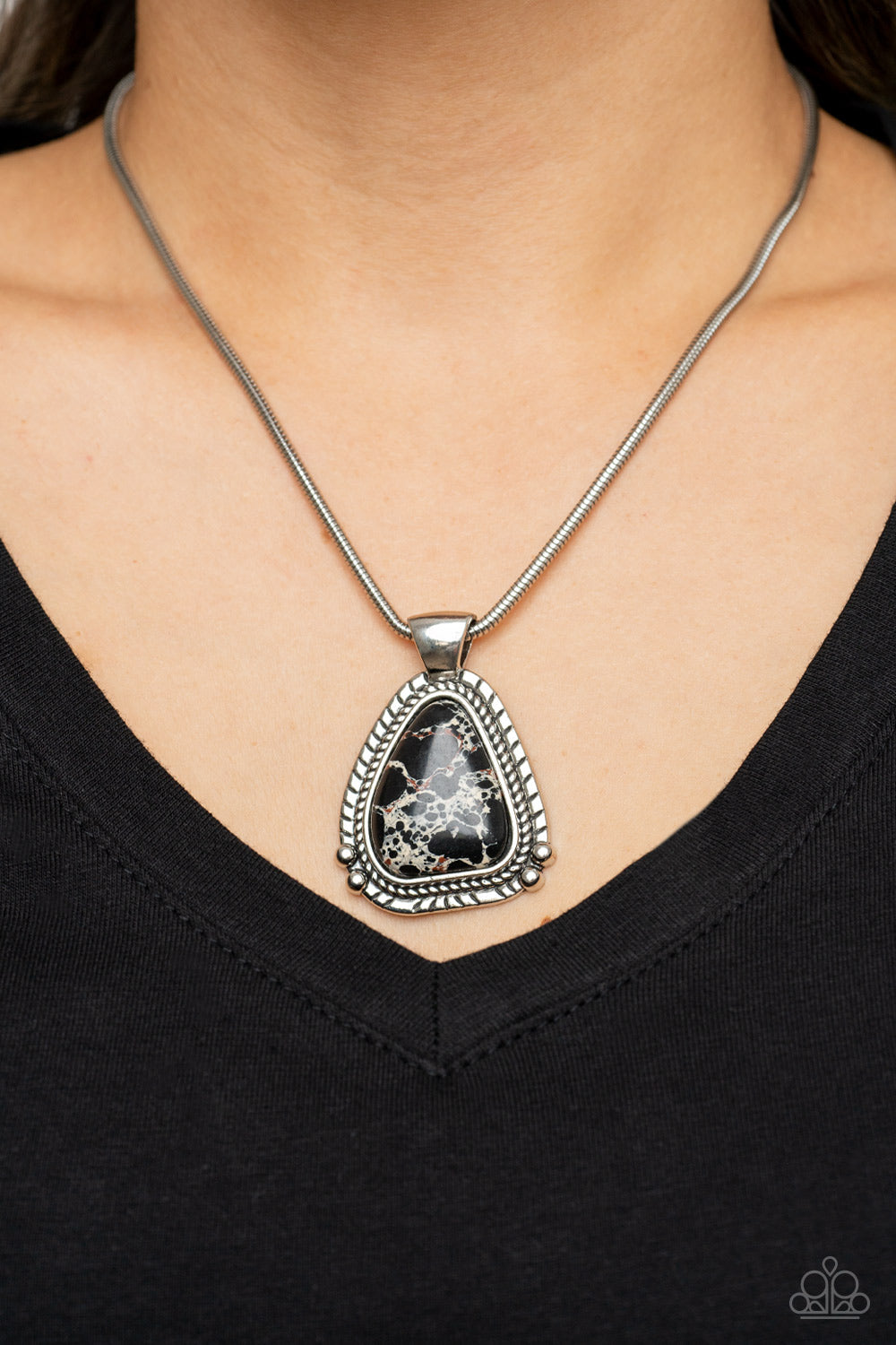 Aventura Artesana - Collar Negro