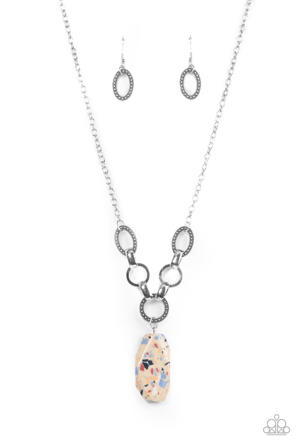 Collar multicapa de minerales místicos