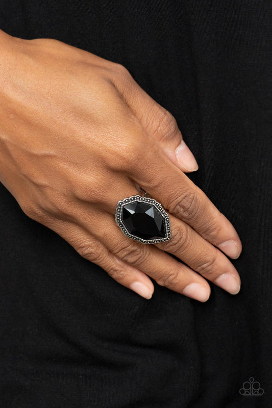 Avant-GRANDEUR - Black ring