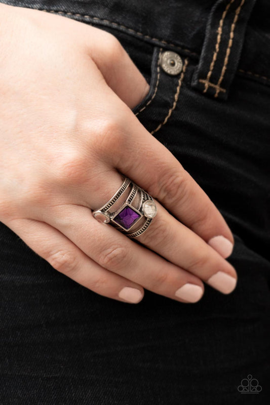 Institutriz Galáctica - Anillo morado