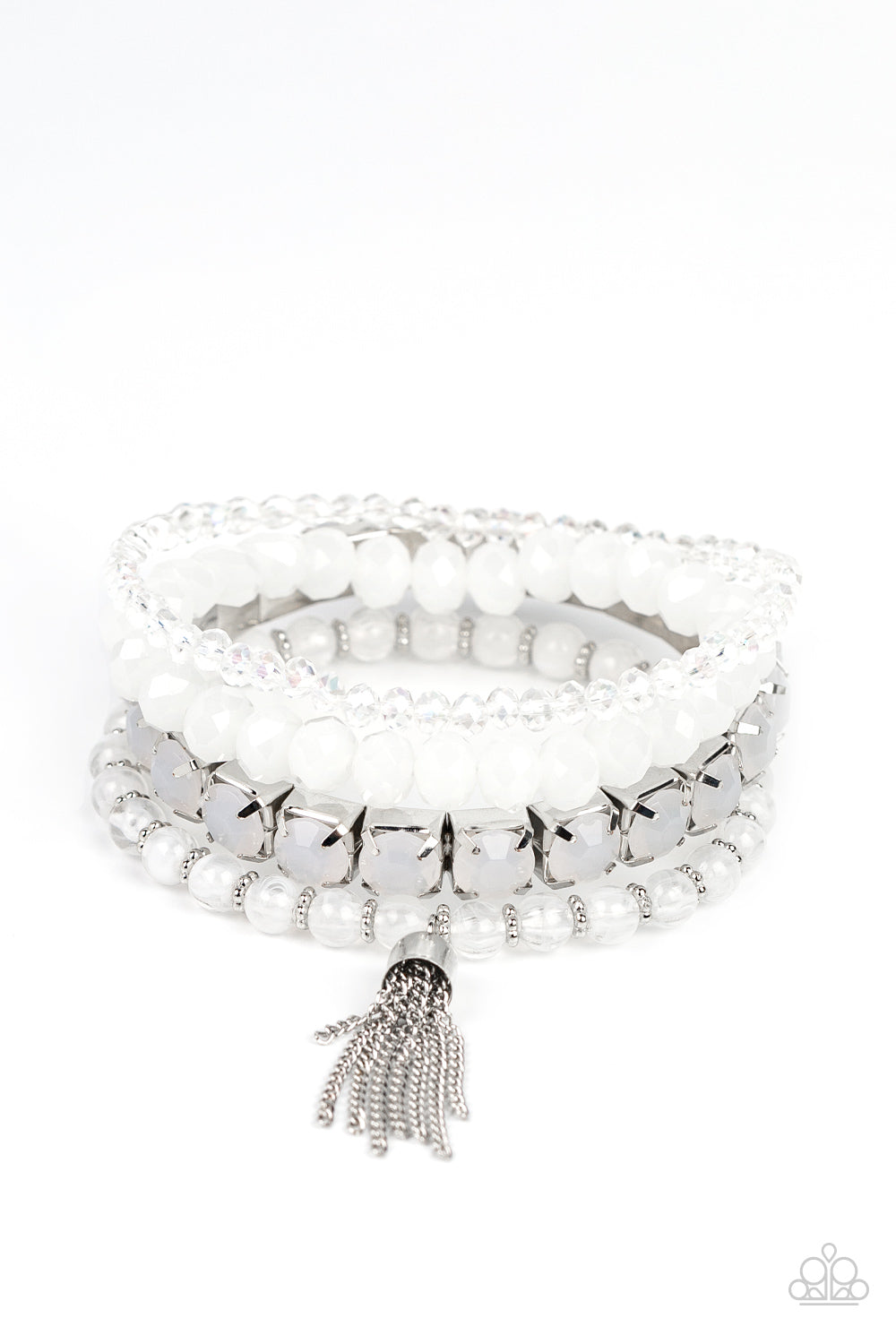 Pulsera blanca con abalorios para excursiones de un día