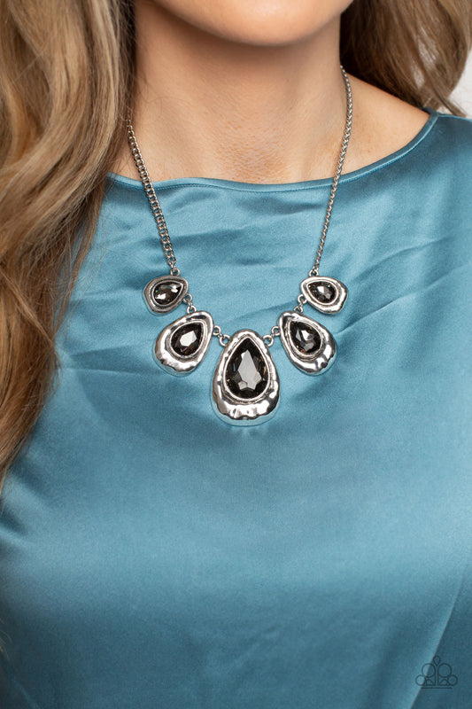Forjado formalmente - Collar de plata