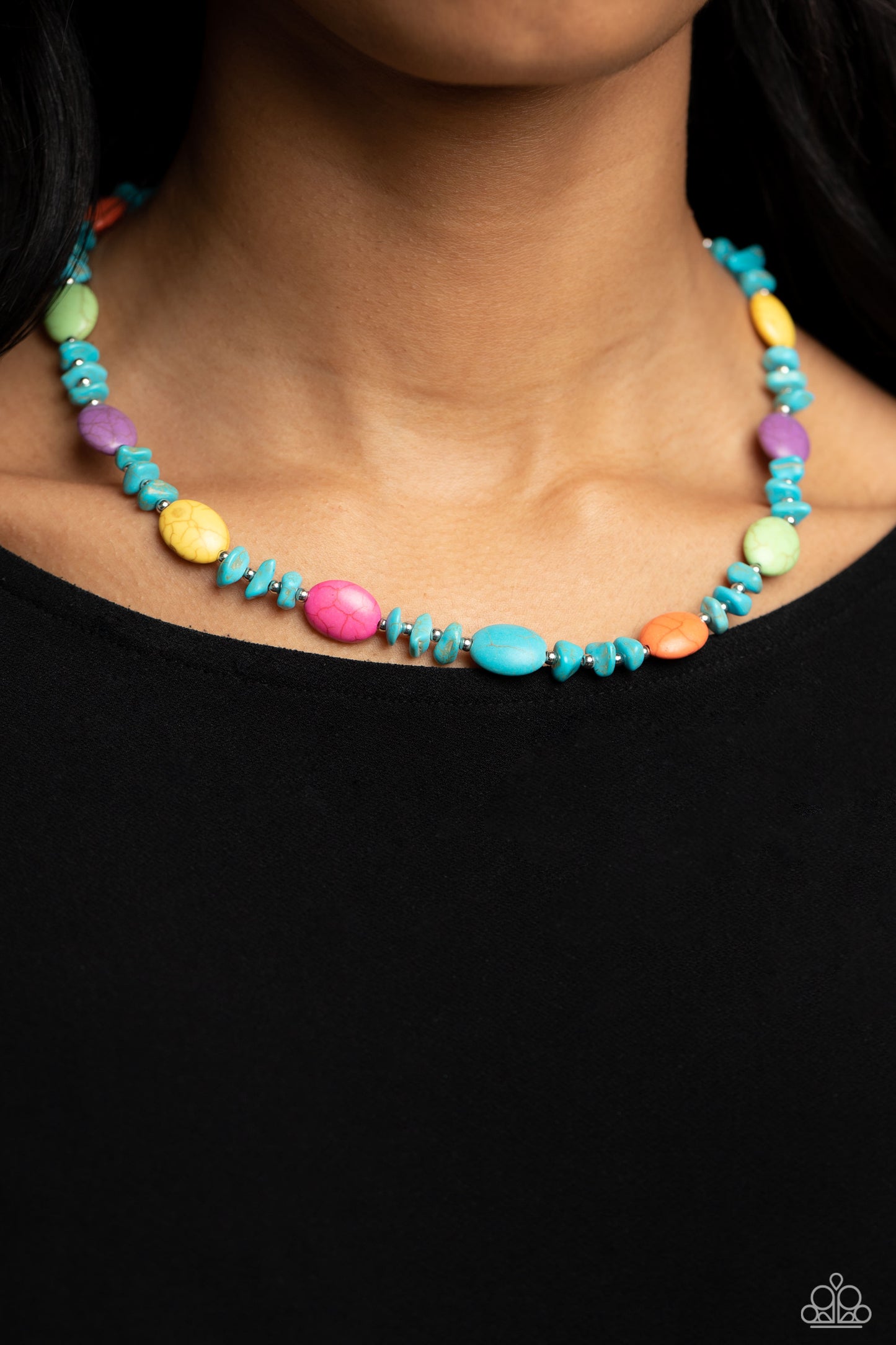 Exhibición de la Edad de Piedra: collar múltiple