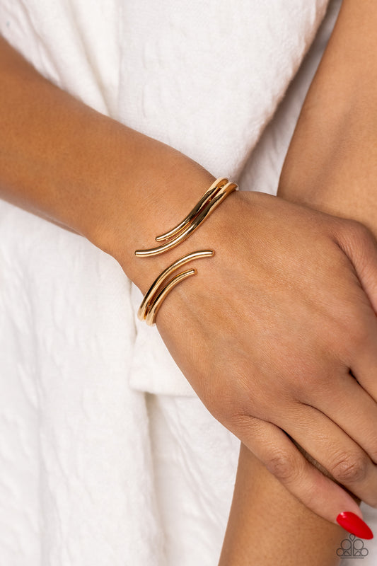 Elven Elegance - Gold bracelet