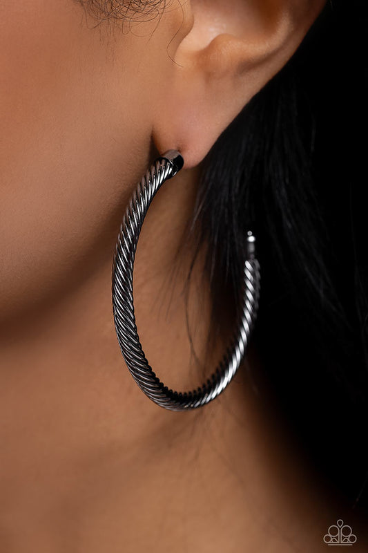 Pendientes negros Roped in Radiance