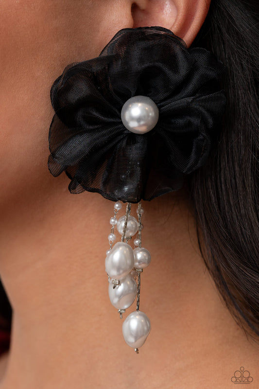 Dripping In Decadence - Pendientes negros - LOP 23 de septiembre