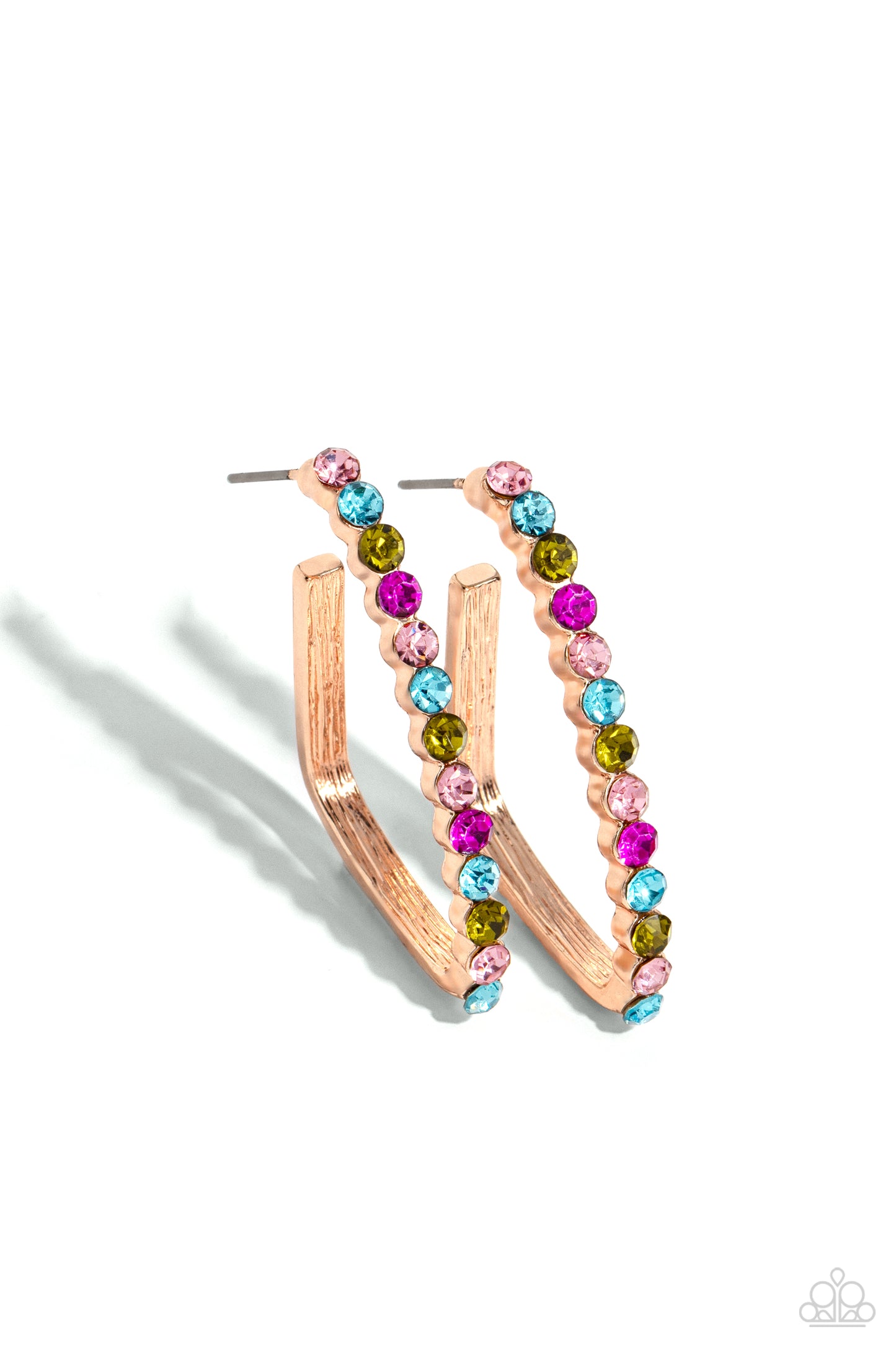 Pendientes de oro rosa con diseño de tapiz triangular
