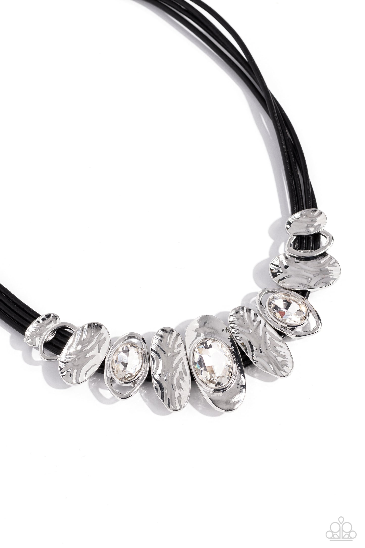 Esplendor deslizante - Collar negro