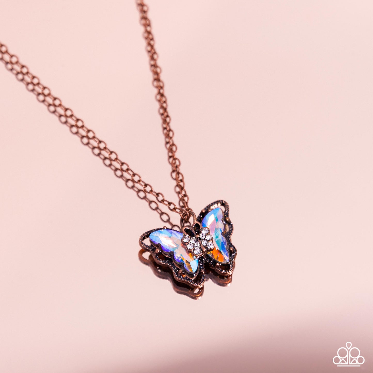 Alas susurrantes - Collar de cobre