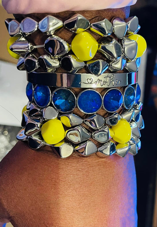 Mother’s Day blue and yellow    (Lola’s custom looks)sweetstack
