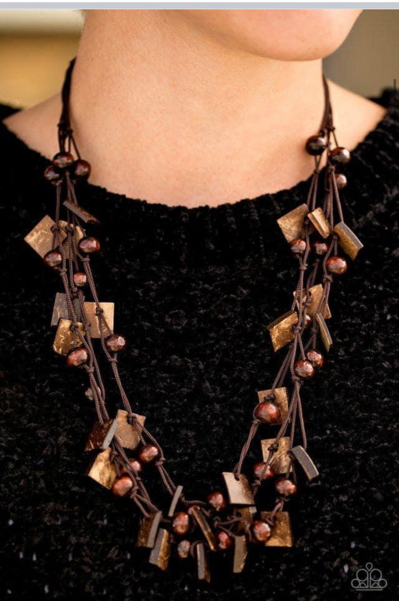 YO, YO MISMO Y LA ISLA - COLLAR MARRÓN - Vintage