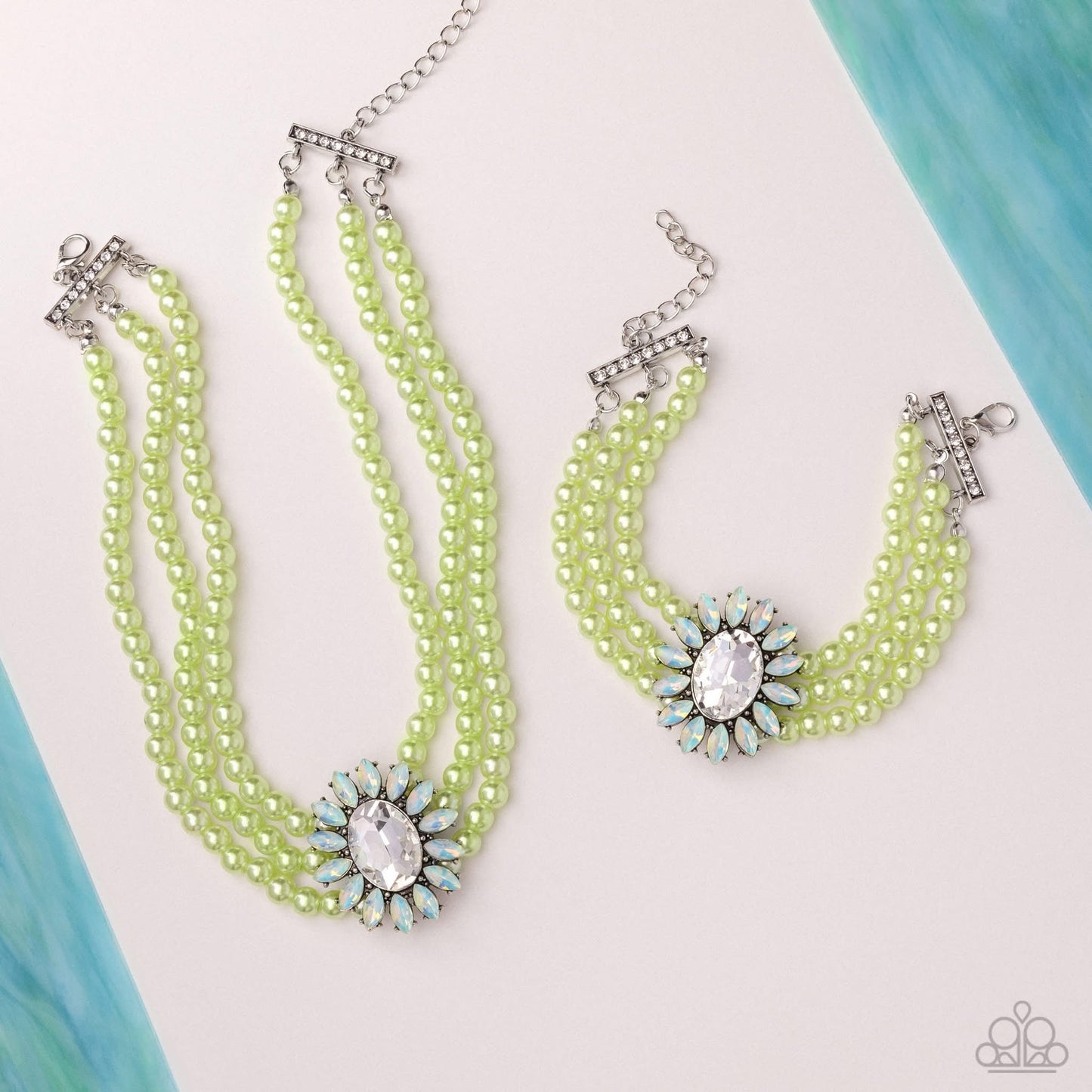Green pearly -Set it up with Lola
