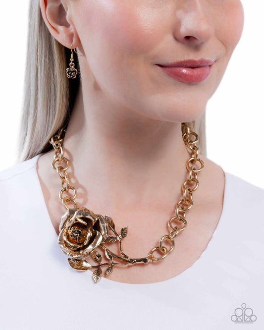 Whimsical Appearance Gold necklace