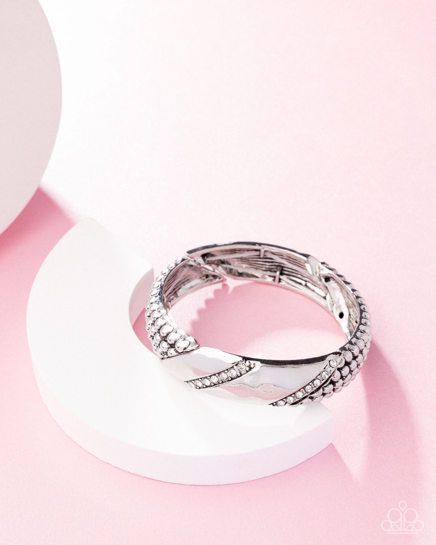 Good Time Grunge - White bracelet -coming soon
