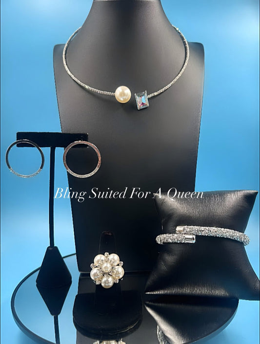 Set it up with Lola -Pearl Collar