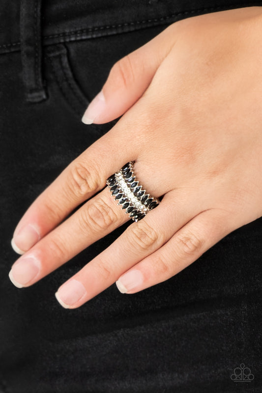 Treasury Fund - Black ring