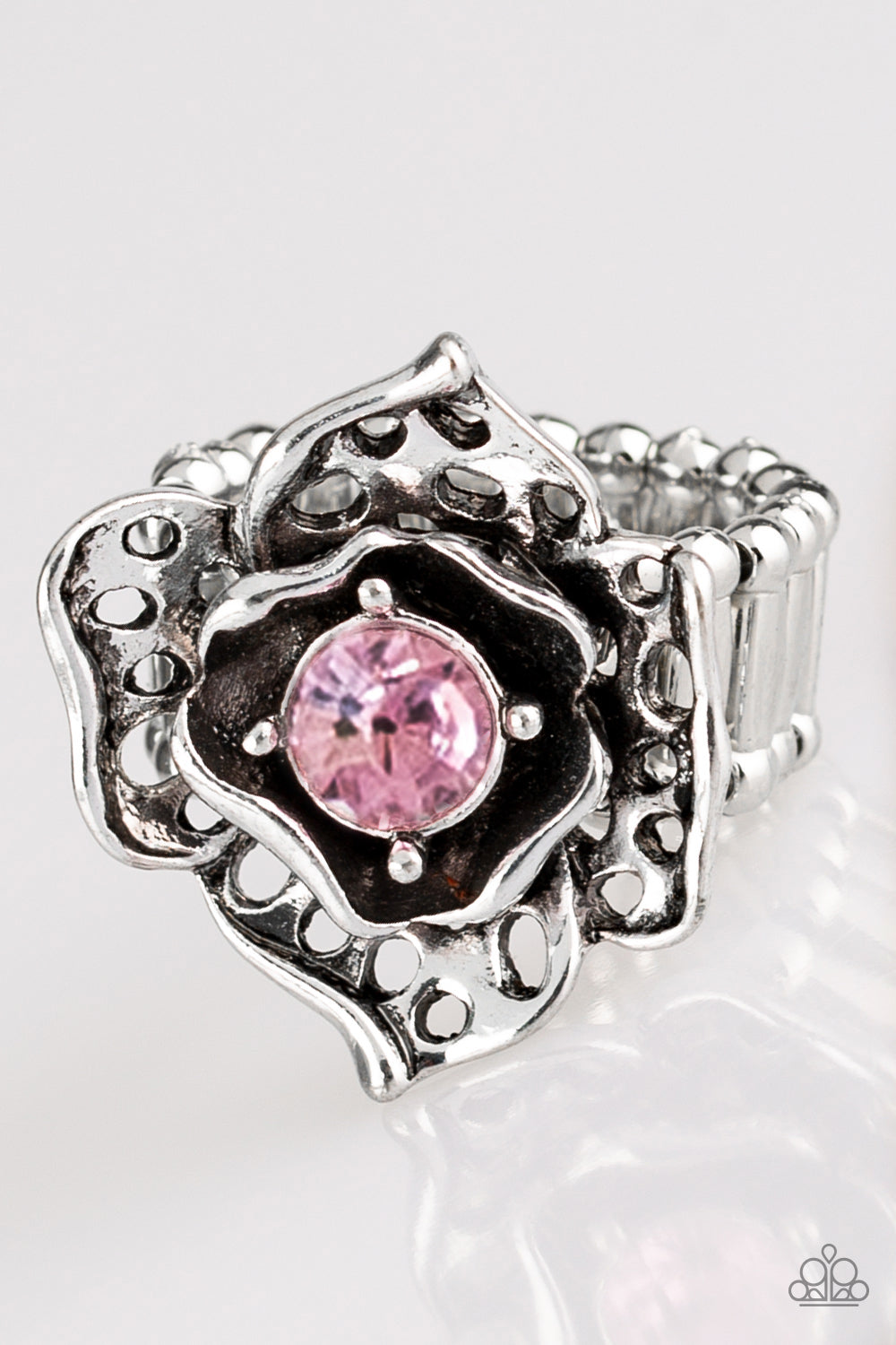 Glowing Gardens - Pink ring-Vintage