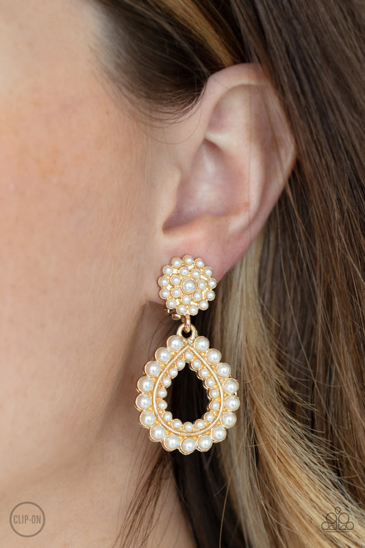Discerning Droplets - Gold earrings
