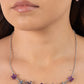 Exhibición de primavera: collar morado