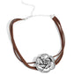 Tapiz texturizado - Collar marrón