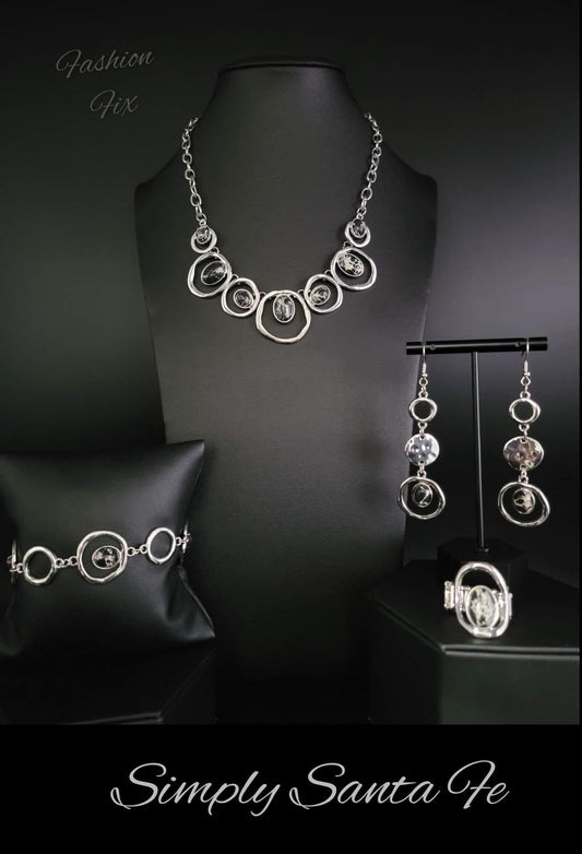 Simply Santa Fe( Dec 22’ fashion fix